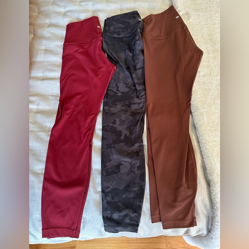 Size small leggings. Same style as Lululemon align 7/8 legging.